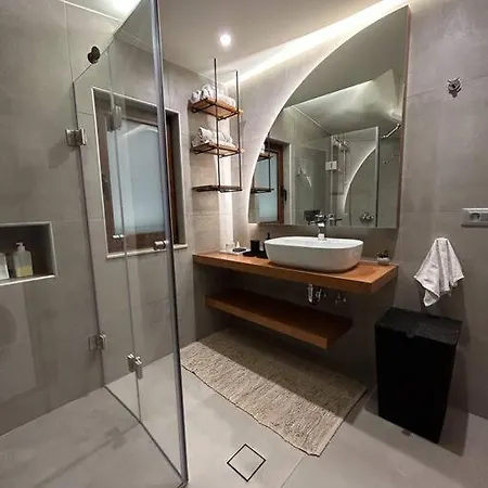 Recluso: Luxurious Mountain Retreat With Heated Pool *
