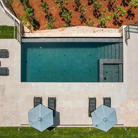 Recluso-3 Bd Luxury Country Villa, Huge Heated Pool With Hydromassage, Individual Bbq & Large Yard, Mountain View Βίλα Μαλάξα
