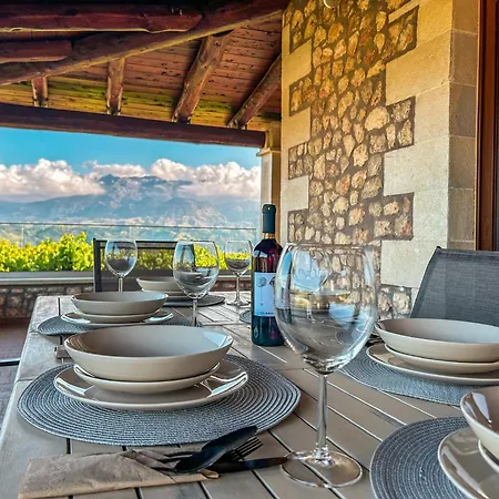 Recluso-3 Bd Luxury Country Villa, Huge Heated Pool With Hydromassage, Individual Bbq & Large Yard, Mountain View * Μαλάξα