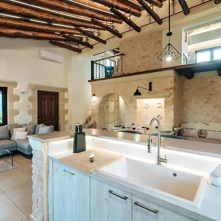 Recluso-3 Bd Luxury Country Villa, Huge Heated Pool With Hydromassage, Individual Bbq & Large Yard, Mountain View * Μαλάξα
